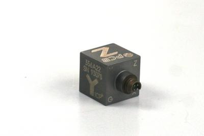 PCB 加速度传感器 356A22
