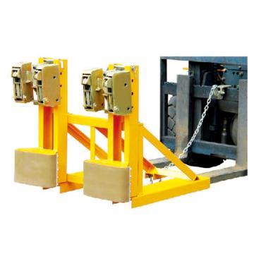 Raxwell 1000Kg加强型叼扣式油桶夹双桶双夹 叉孔150*55mm 两叉孔内间距450mm RMCM0014