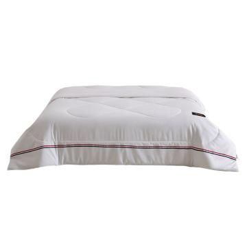 伊伊爱 经典线条S抗菌防螨磨毛春秋被150×200cm/4斤 YJD25361S
