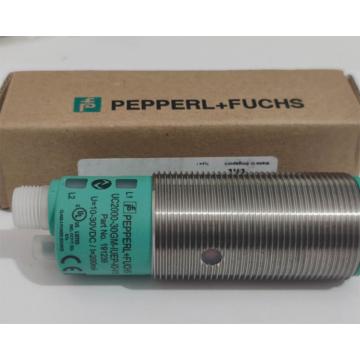 倍加福 P+F 超声波传感器 UC2000-30GM-IUEP-IO-V15