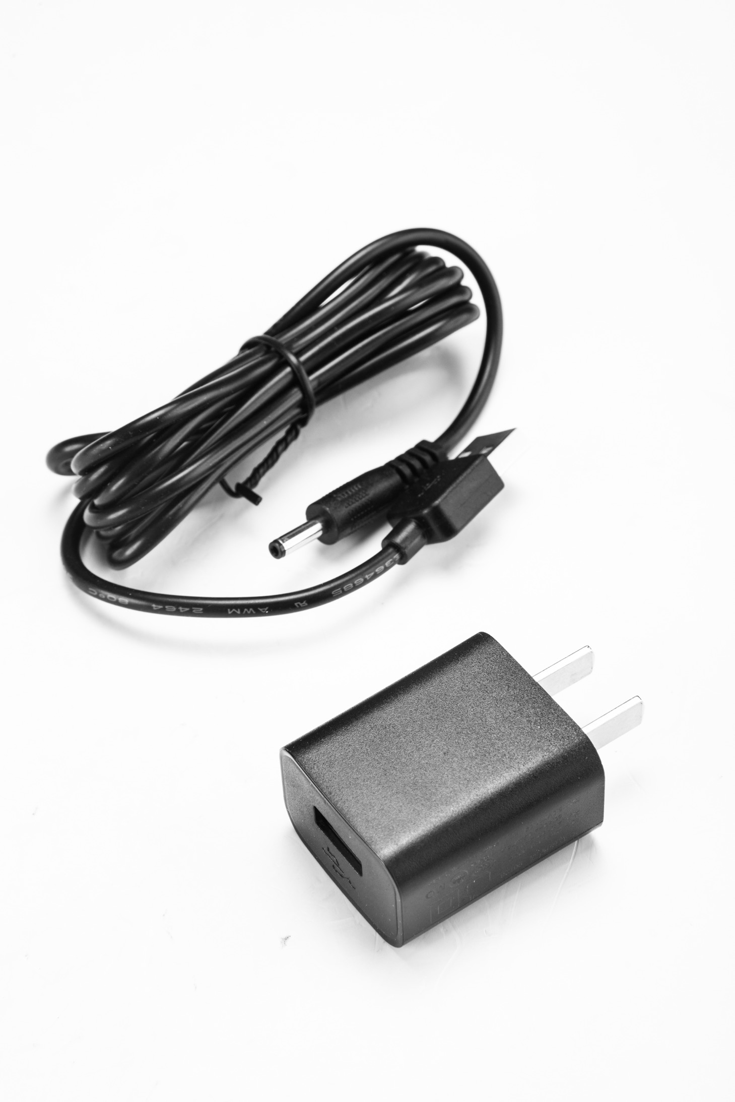 SATA/世达 5V1A充电适配器 90728