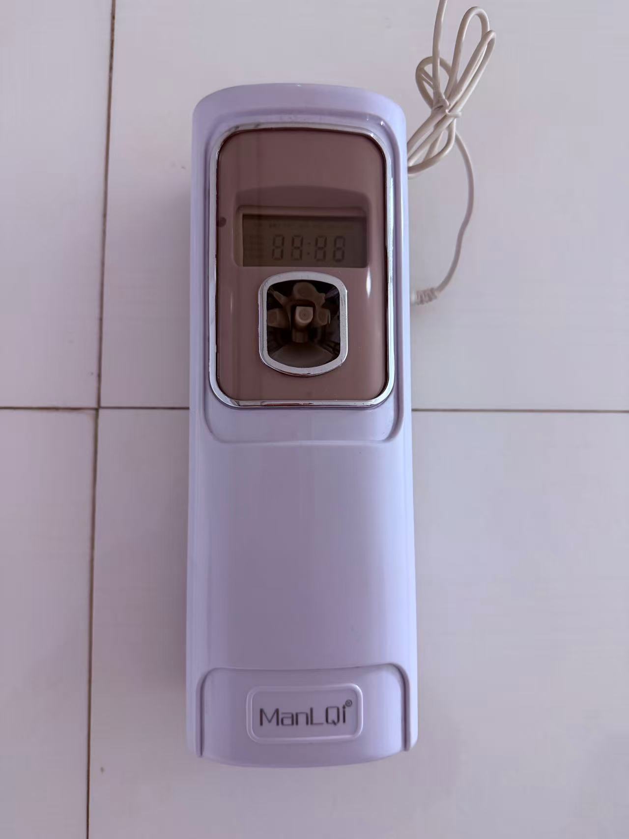 MANLQI 香薰机 插电 电池双用+香格里拉1瓶
